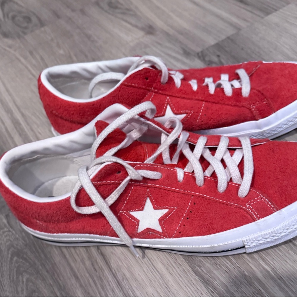 Suede converse Low Top Chuck Taylor Red Size 12